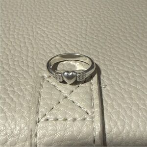 James Avery Retired Heart Clover Ring Size 5